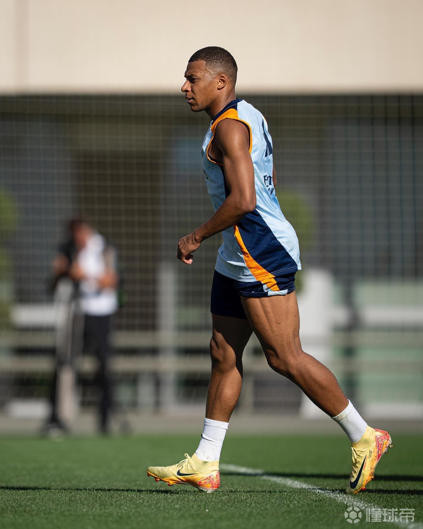 九游体育亚洲官网-皇家社会老将在训练中积极发挥