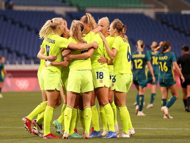 包含澳大利亚女足历史上首次打入女子世界杯八强的词条