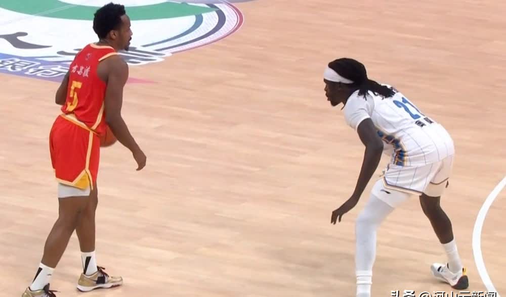 立陶宛篮球锦标赛季后赛,球队实力激烈对抗 立陶宛篮球锦标赛季后赛,球队实力激烈对抗