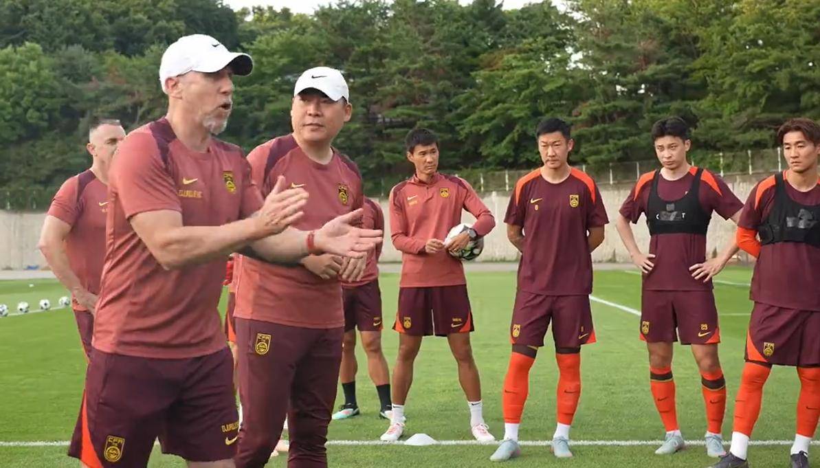 东亚球队取得出人意料的胜利