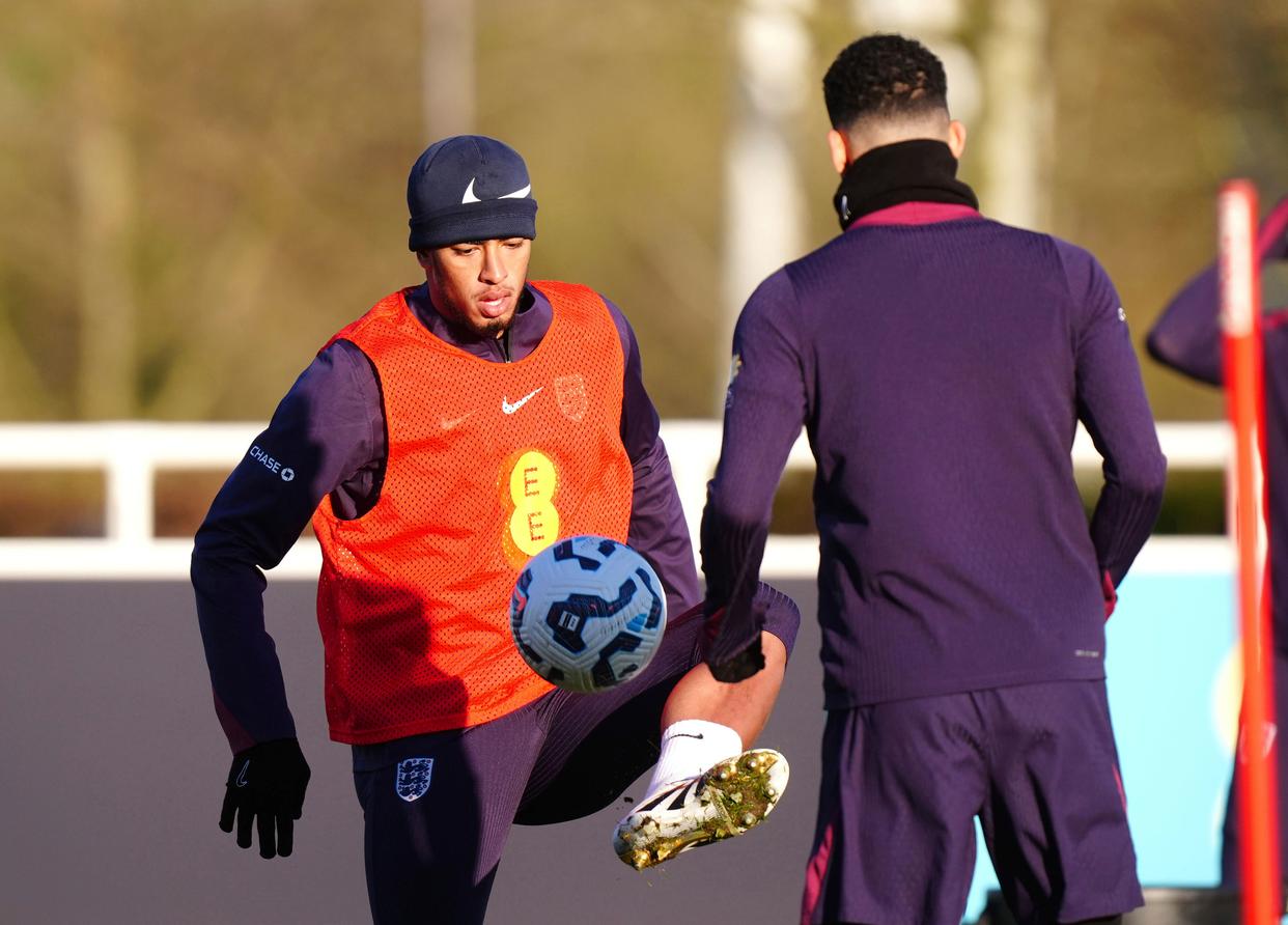 九游体育入口-英格兰队勇夺小组第一，抢眼表现引关注的简单介绍