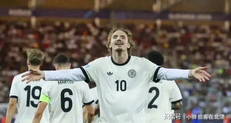 英格兰队勇夺小组第一,抢眼表现引关注的简单介绍 英格兰队勇夺小组第一,抢眼表现引关注的简单介绍