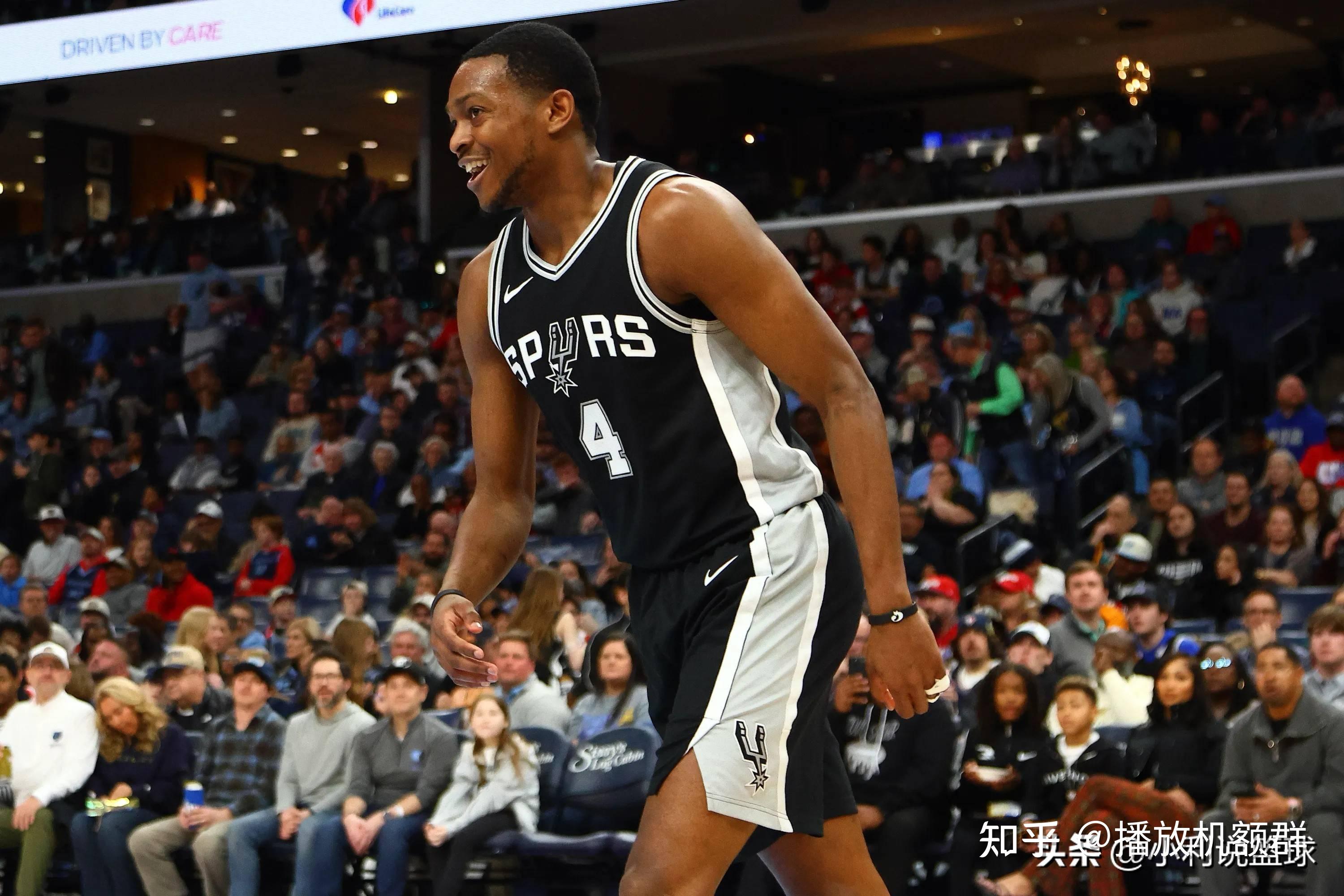 九游体育在线-雄鹿全员亮相——字母哥领衔购票者盼胜利步入季后赛的简单介绍