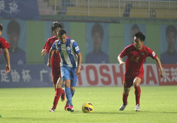 重庆力帆战平富力，连续取得不败