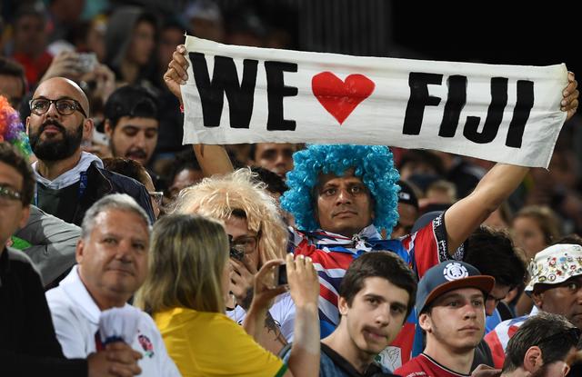 关于斐济击败汤加,男子橄榄球团体赛刀锋相见的信息 关于斐济击败汤加,男子橄榄球团体赛刀锋相见的信息