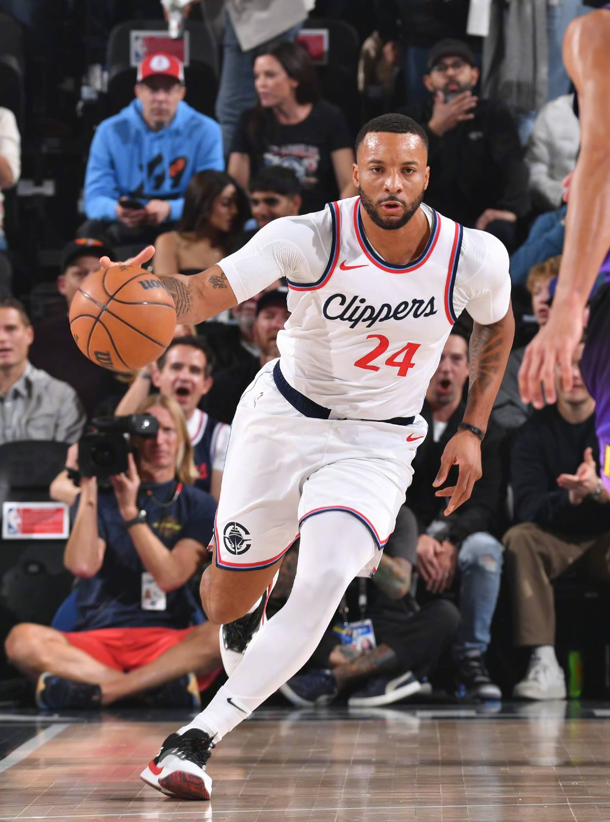 九游体育中国官网-快船憾负猛龙，遭遇四连败